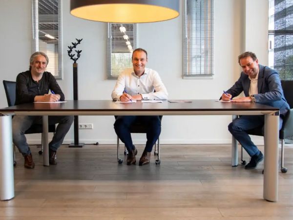 Ondertekenen Contract Truckacademy